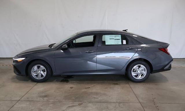 2026 Hyundai ELANTRA SE Sedan