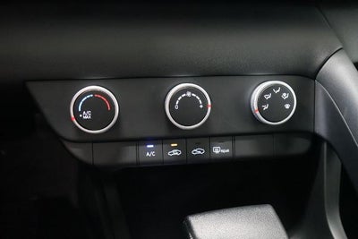 2026 Hyundai ELANTRA SE Sedan