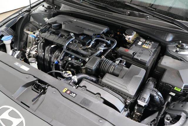 2026 Hyundai ELANTRA SE Sedan