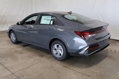 2026 Hyundai ELANTRA SE Sedan