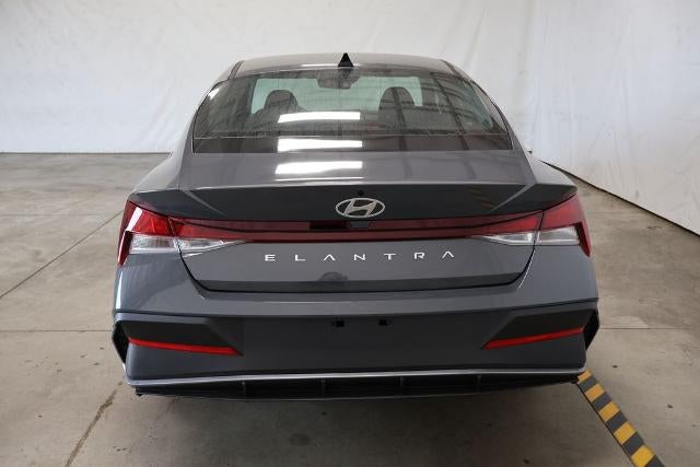 2026 Hyundai ELANTRA SE Sedan