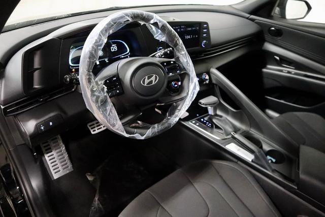 2026 Hyundai ELANTRA SEL Sport IVT