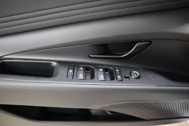 2026 Hyundai ELANTRA SEL Sport IVT