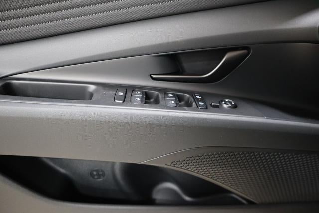 2026 Hyundai ELANTRA SEL Sport IVT