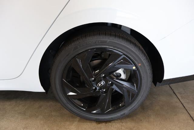 2026 Hyundai ELANTRA SEL Sport Plus Sedan