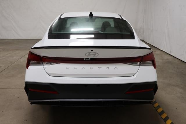 2026 Hyundai ELANTRA SEL Sport IVT