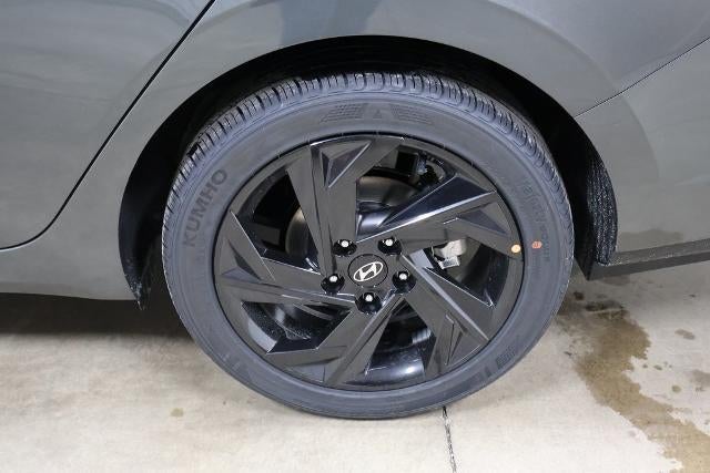 2026 Hyundai ELANTRA SEL Sport IVT