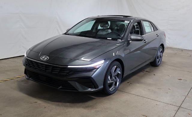 2026 Hyundai ELANTRA Limited IVT