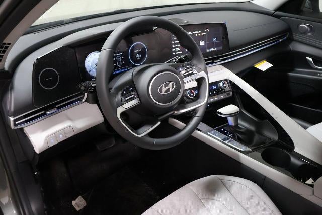 2026 Hyundai ELANTRA Limited IVT