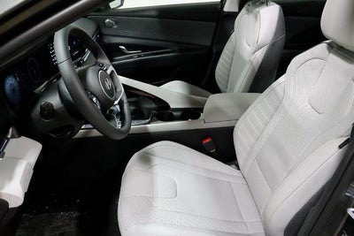 2026 Hyundai ELANTRA Limited IVT