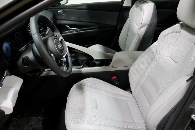 2026 Hyundai ELANTRA Limited IVT