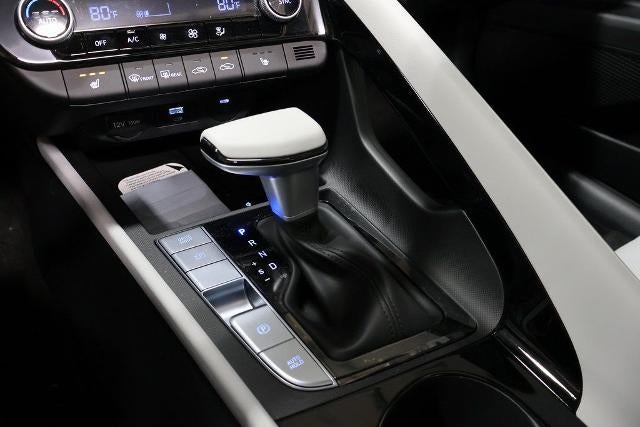 2026 Hyundai ELANTRA Limited IVT