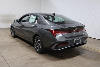 2026 Hyundai ELANTRA Limited IVT