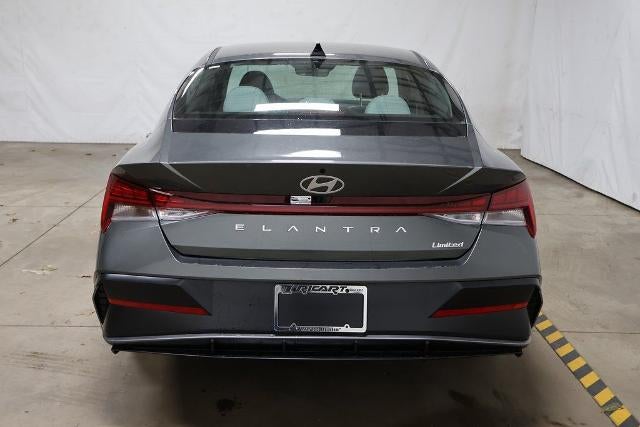 2026 Hyundai ELANTRA Limited IVT