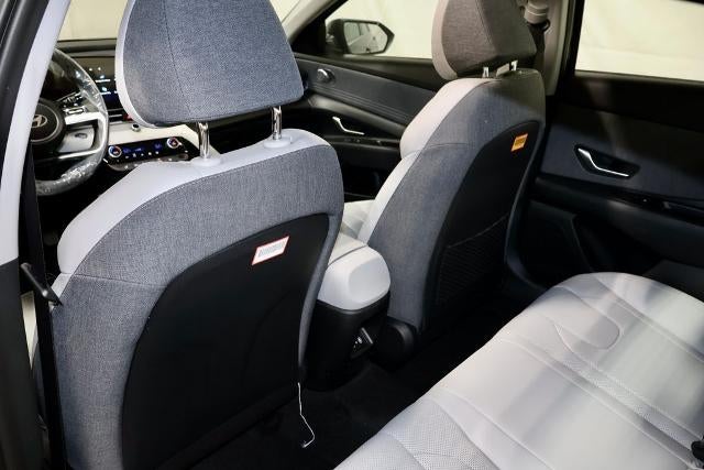 2026 Hyundai ELANTRA Limited IVT