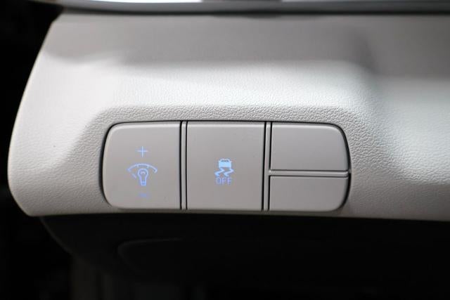 2026 Hyundai ELANTRA Limited IVT