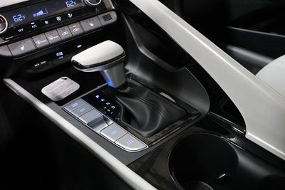 2026 Hyundai ELANTRA Limited IVT