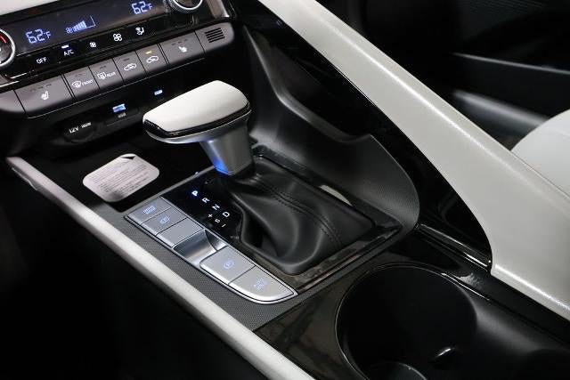 2026 Hyundai ELANTRA Limited IVT