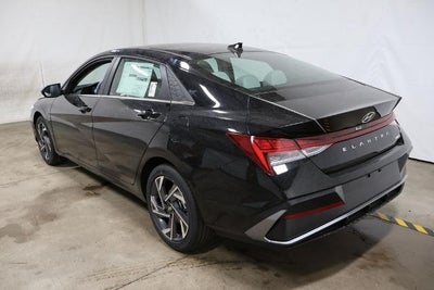 2026 Hyundai ELANTRA Limited IVT