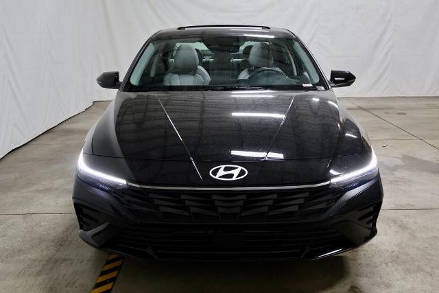 2026 Hyundai ELANTRA Limited IVT