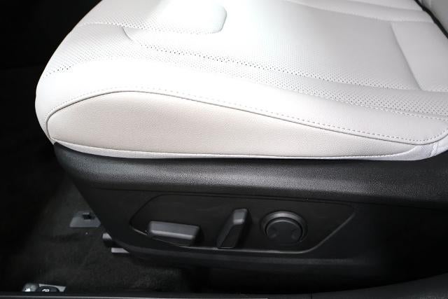 2026 Hyundai ELANTRA Limited IVT