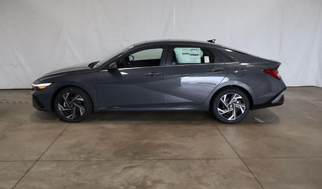 2026 Hyundai ELANTRA Limited Sedan