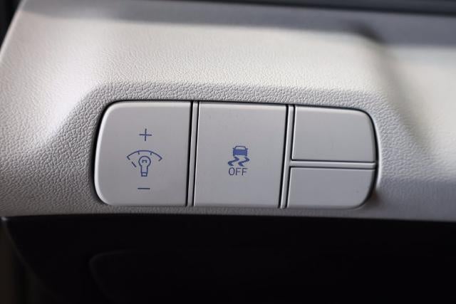 2026 Hyundai ELANTRA Limited Sedan