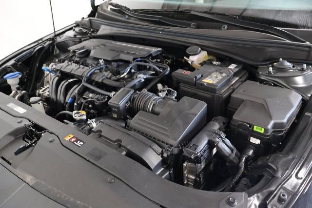 2026 Hyundai ELANTRA Limited Sedan