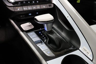2026 Hyundai ELANTRA Limited IVT