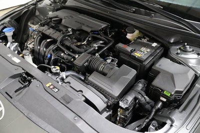 2026 Hyundai ELANTRA Limited IVT