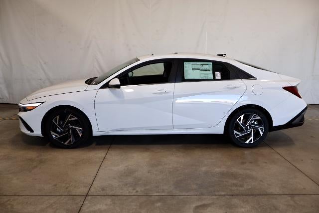 2026 Hyundai ELANTRA Limited Sedan