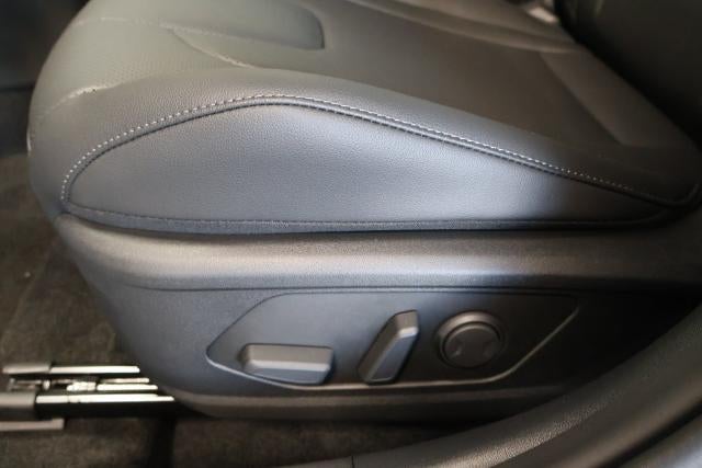 2026 Hyundai ELANTRA Limited Sedan