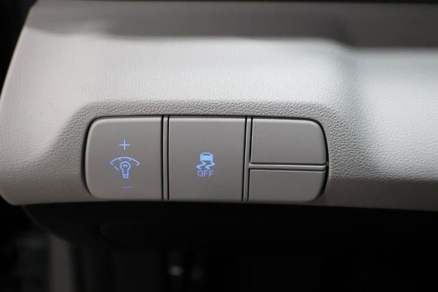 2026 Hyundai ELANTRA Limited IVT