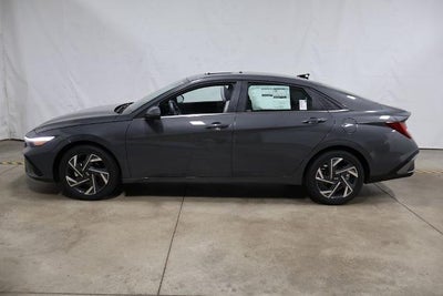 2026 Hyundai ELANTRA Limited IVT