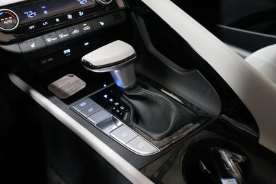 2026 Hyundai ELANTRA Limited IVT