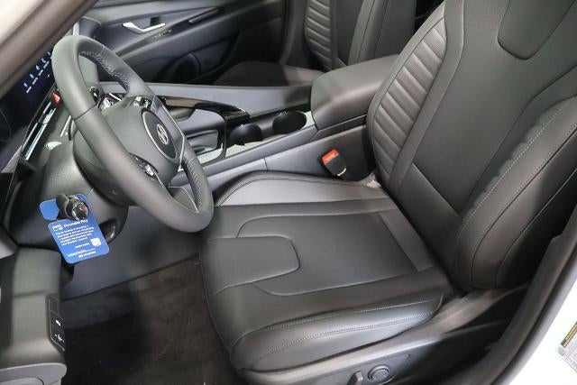2026 Hyundai ELANTRA Limited Sedan