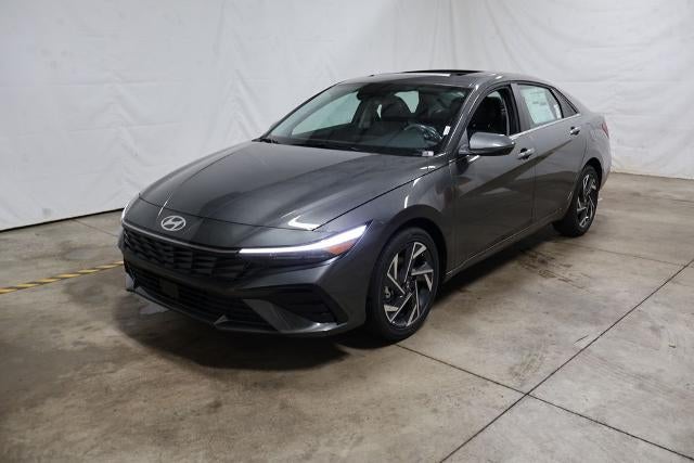 2026 Hyundai ELANTRA Limited IVT