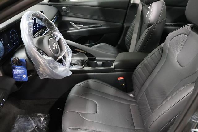 2026 Hyundai ELANTRA Limited IVT