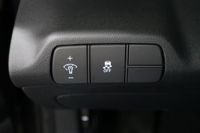 2026 Hyundai ELANTRA Limited IVT