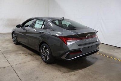 2026 Hyundai ELANTRA Limited IVT