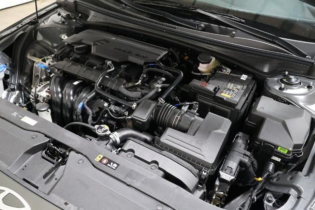 2026 Hyundai ELANTRA Limited IVT