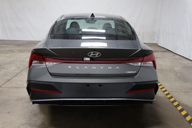 2026 Hyundai ELANTRA Limited IVT