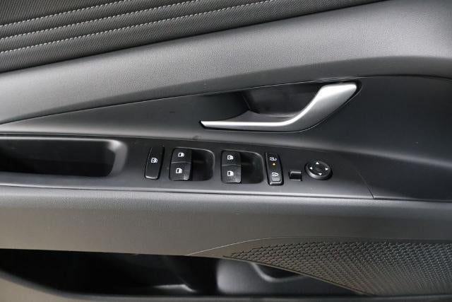 2026 Hyundai ELANTRA Limited IVT