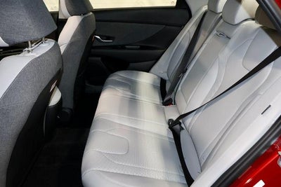 2026 Hyundai ELANTRA Limited IVT