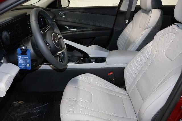 2026 Hyundai ELANTRA Limited IVT