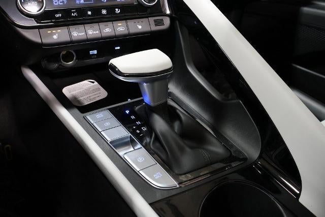 2026 Hyundai ELANTRA Limited IVT