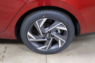 2026 Hyundai ELANTRA Limited IVT