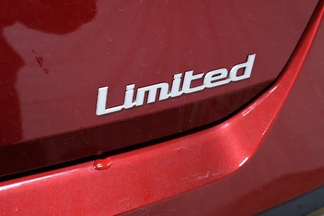 2026 Hyundai ELANTRA Limited IVT