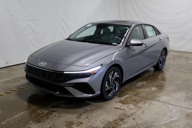 2026 Hyundai ELANTRA Limited IVT