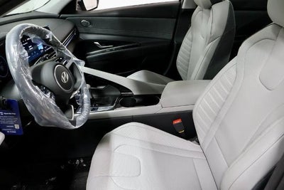 2026 Hyundai ELANTRA Limited IVT